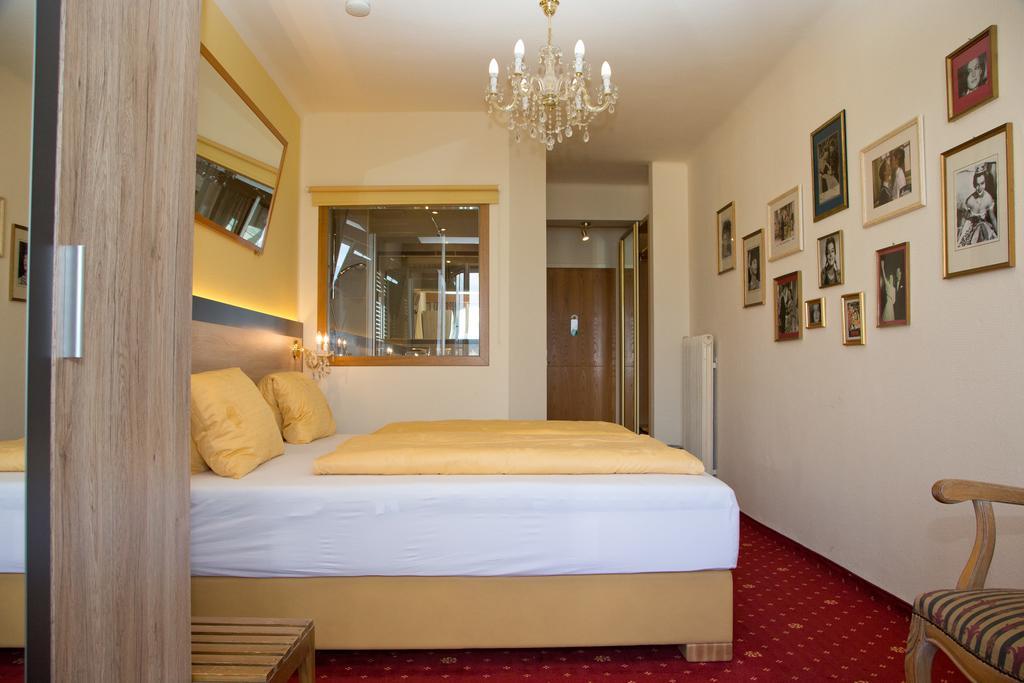 Villa Desiree - Hotel Garni - Adults Only Villach Exteriér fotografie