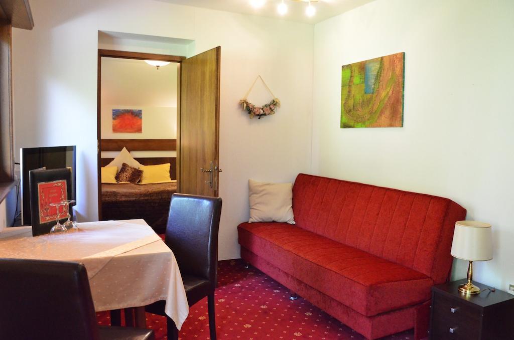 Villa Desiree - Hotel Garni - Adults Only Villach Pokoj fotografie